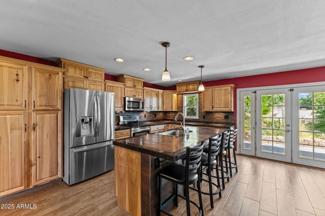 5244 W WALTANN Lane, Glendale, AZ 85306