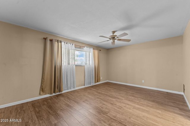 5244 W WALTANN Lane, Glendale, AZ 85306