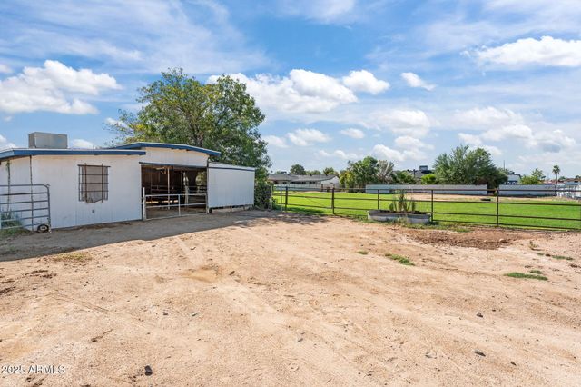 5244 W WALTANN Lane, Glendale, AZ 85306