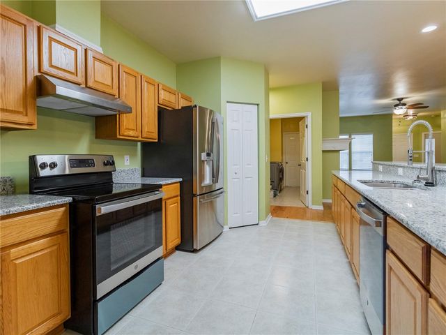 8436 SW 77TH AVENUE, Gainesville, FL 32608