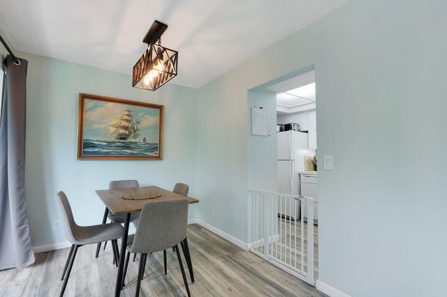 312 Southwind Drive 208, North Palm Beach, FL 33408