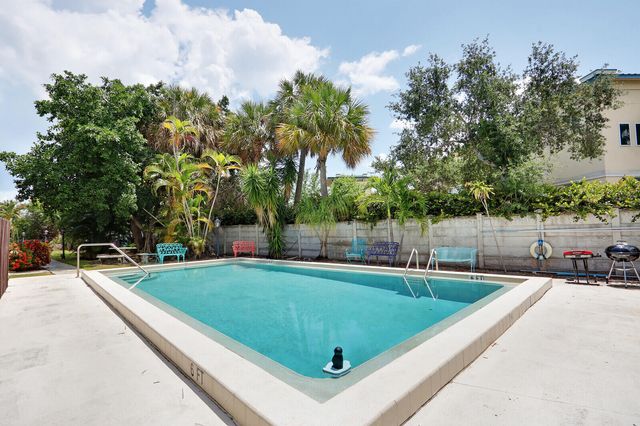 312 Southwind Drive 208, North Palm Beach, FL 33408