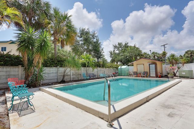 312 Southwind Drive 208, North Palm Beach, FL 33408