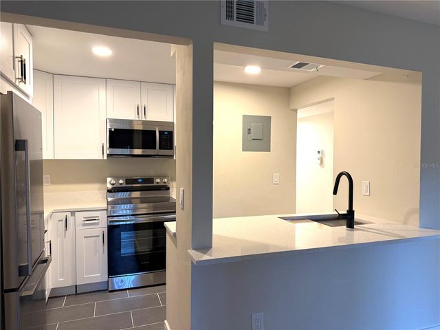 120 HIBISCUS WOODS COURT 9C, Deltona, FL 32725