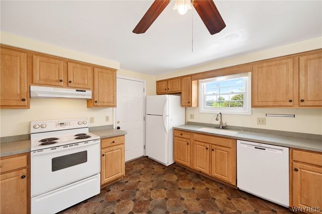 228 Gregory Place, Grand Island, NY 14072