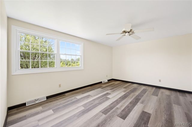 228 Gregory Place, Grand Island, NY 14072