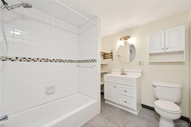 228 Gregory Place, Grand Island, NY 14072