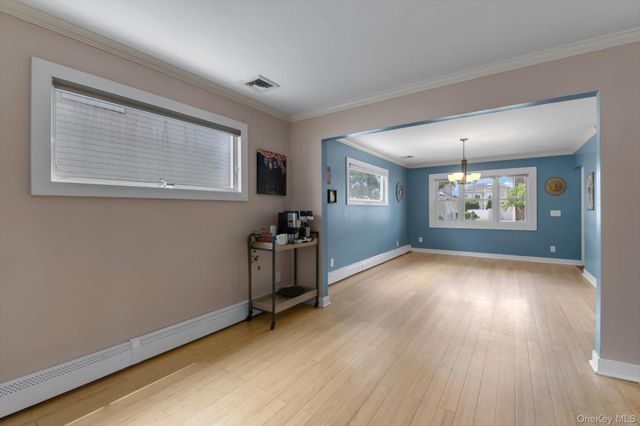 11 Koch Place, Carle Place, NY 11514