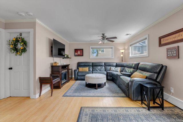 11 Koch Place, Carle Place, NY 11514