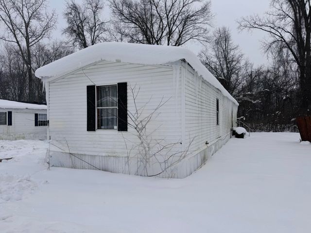 14556 N Red Bud Trail N Lot 83, Buchanan Twp, MI 49107