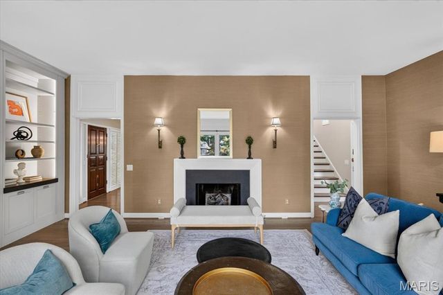 4538 Pershing Place, St Louis, MO 63108