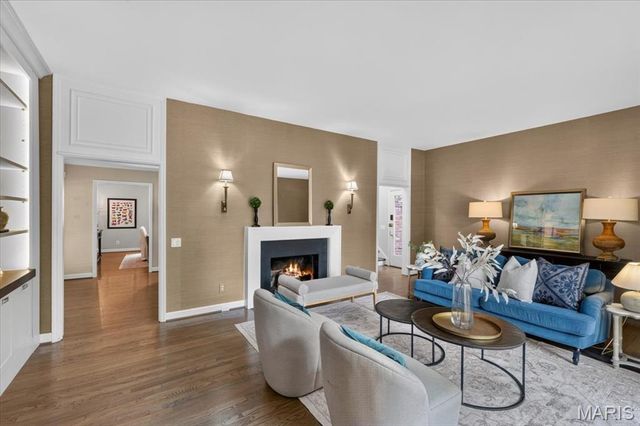 4538 Pershing Place, St Louis, MO 63108