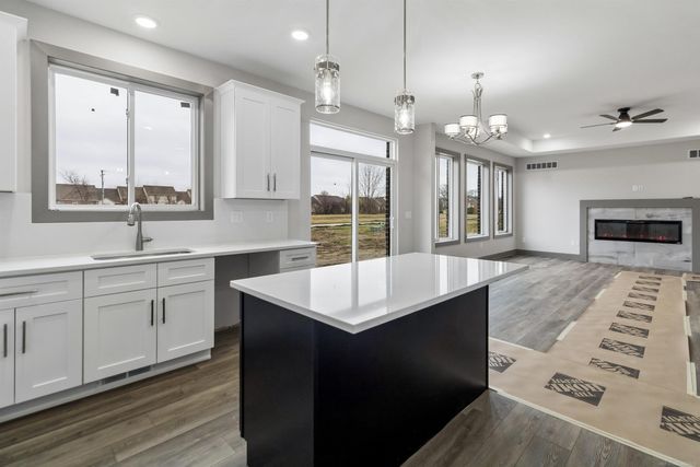 45519 Gable Drive, Macomb, MI 48044
