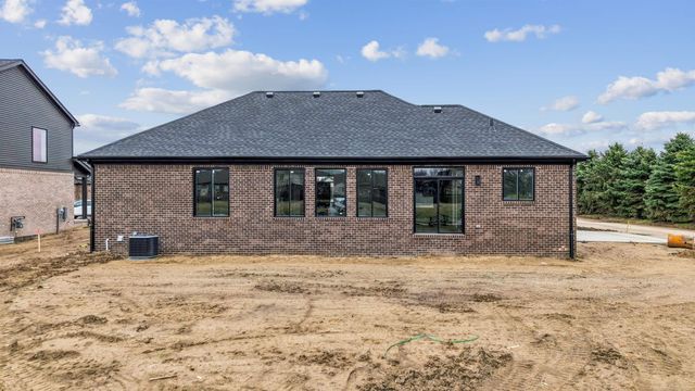 45519 Gable Drive, Macomb, MI 48044