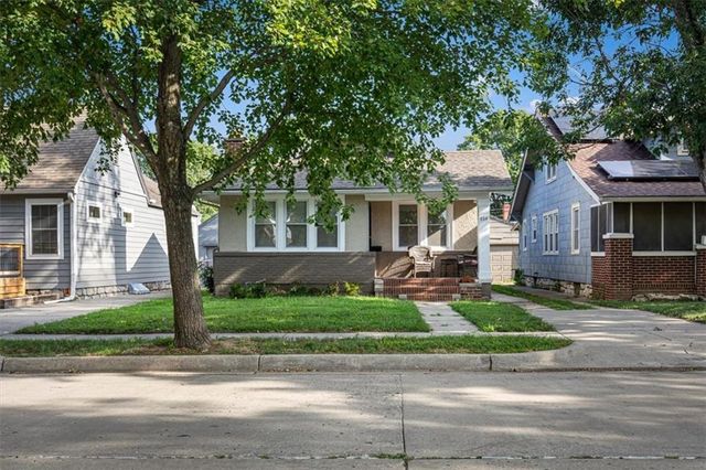 824 E 23rd Avenue, Kansas City, MO 64116