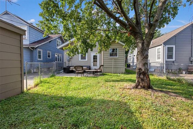 824 E 23rd Avenue, Kansas City, MO 64116