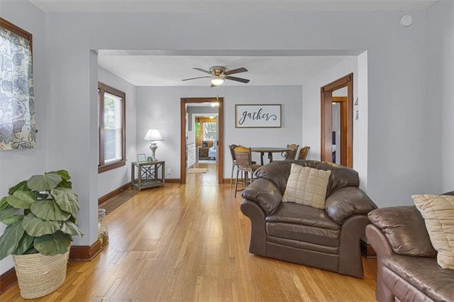 824 E 23rd Avenue, Kansas City, MO 64116