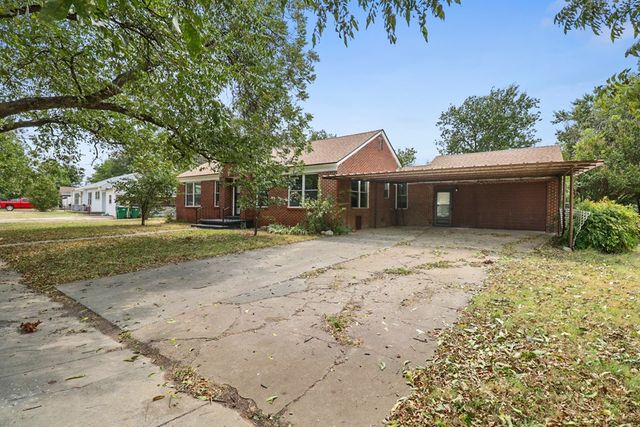 108 Miami St, Coleman, TX 76834