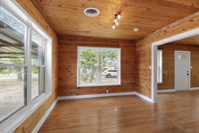 108 Miami St, Coleman, TX 76834