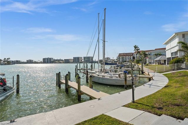 342 Harbour DR # 342, Naples, FL 34103