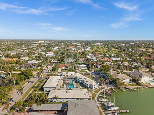 342 Harbour DR # 342, Naples, FL 34103