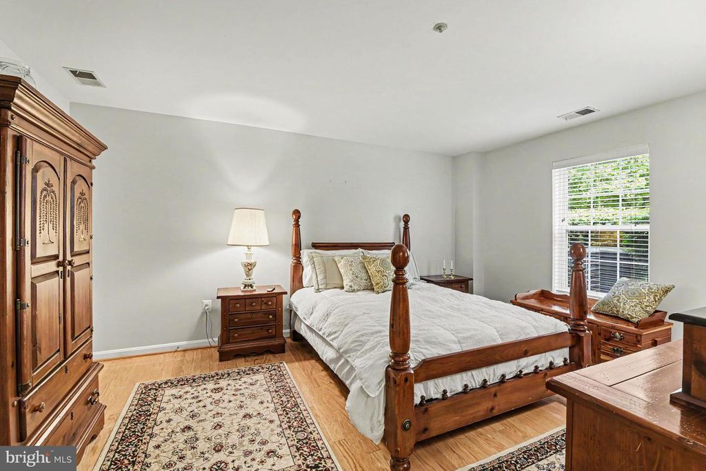 Image 15 of property listing at 3810 SUNNYFIELD CT #1B, Hampstead, MD 21074