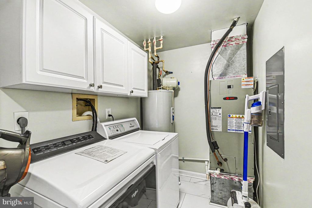 Image 23 of property listing at 3810 SUNNYFIELD CT #1B, Hampstead, MD 21074