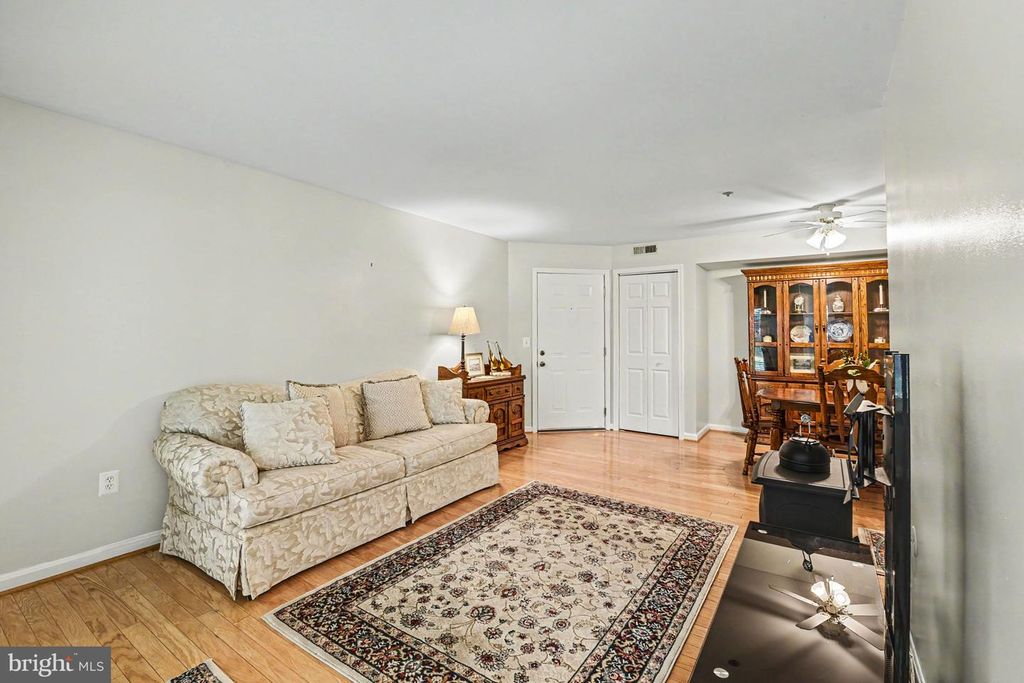 Image 4 of property listing at 3810 SUNNYFIELD CT #1B, Hampstead, MD 21074