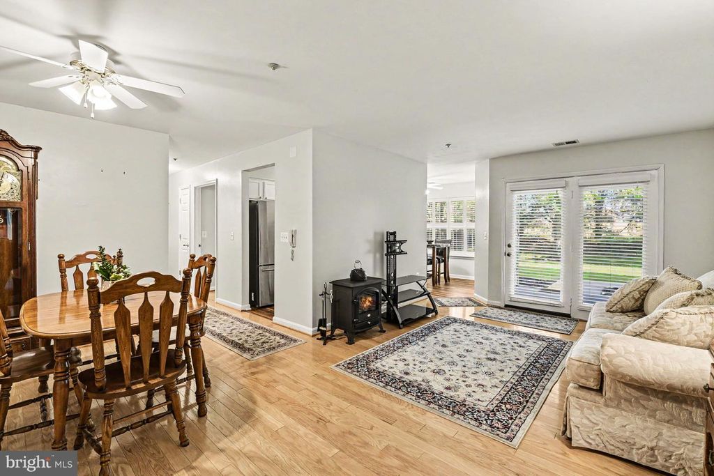 Image 7 of property listing at 3810 SUNNYFIELD CT #1B, Hampstead, MD 21074