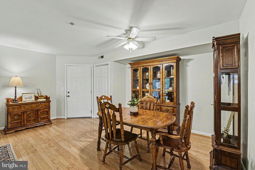 Image 8 of property listing at 3810 SUNNYFIELD CT #1B, Hampstead, MD 21074