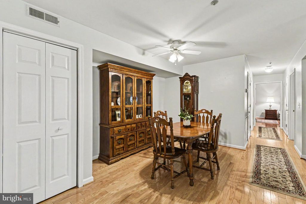 Image 9 of property listing at 3810 SUNNYFIELD CT #1B, Hampstead, MD 21074