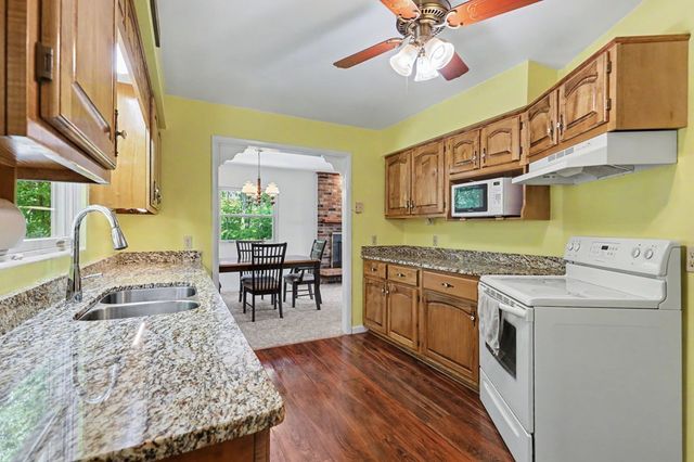230 Rolling Acres Road, Hiawassee, GA 30546