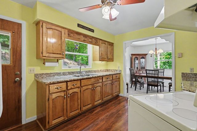 230 Rolling Acres Road, Hiawassee, GA 30546