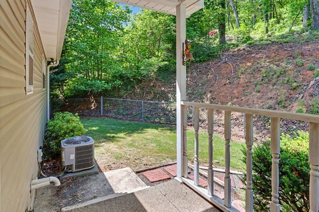 230 Rolling Acres Road, Hiawassee, GA 30546