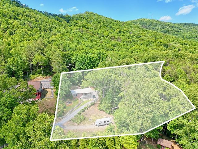 230 Rolling Acres Road, Hiawassee, GA 30546