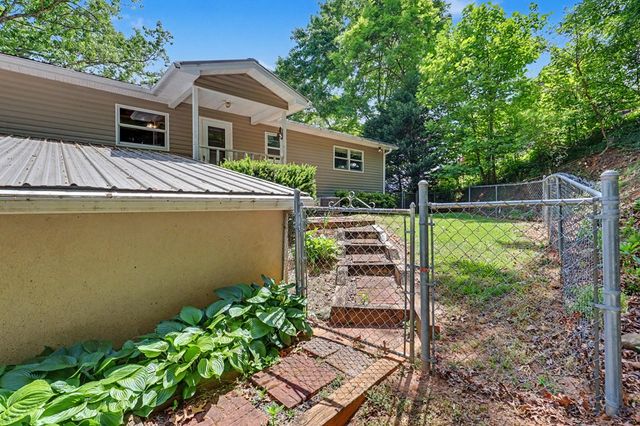 230 Rolling Acres Road, Hiawassee, GA 30546