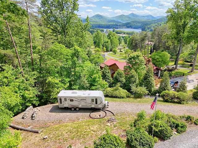 230 Rolling Acres Road, Hiawassee, GA 30546