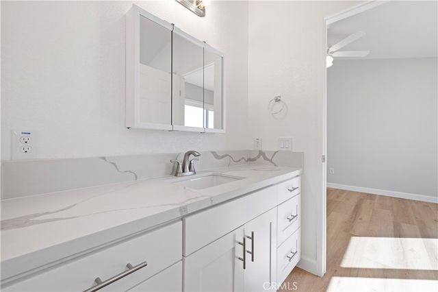 20066 Crestview, Canyon Country, CA 91351