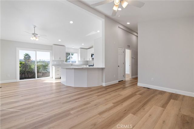20066 Crestview, Canyon Country, CA 91351