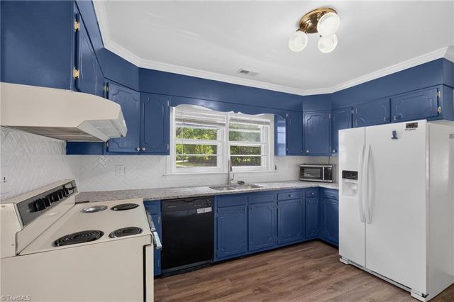2805 Roland Road, Greensboro, NC 27407