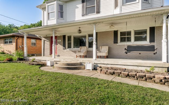 312 Chieftain Dr, Louisville, KY 40118