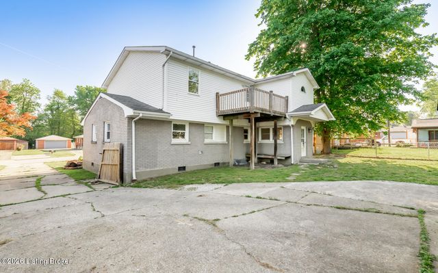 312 Chieftain Dr, Louisville, KY 40118