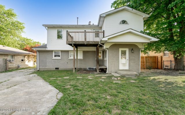 312 Chieftain Dr, Louisville, KY 40118