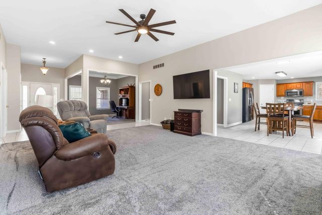 109 Shelby Lane, Stanford, KY 40484