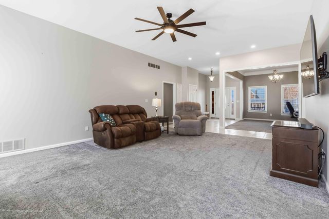 109 Shelby Lane, Stanford, KY 40484