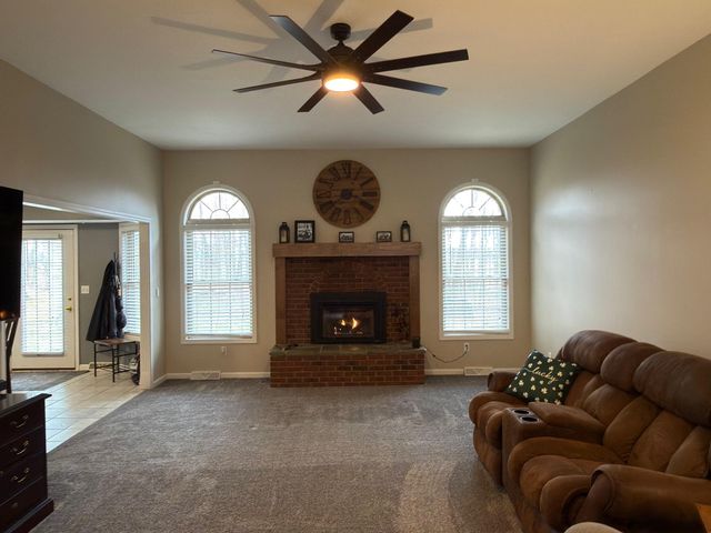 109 Shelby Lane, Stanford, KY 40484