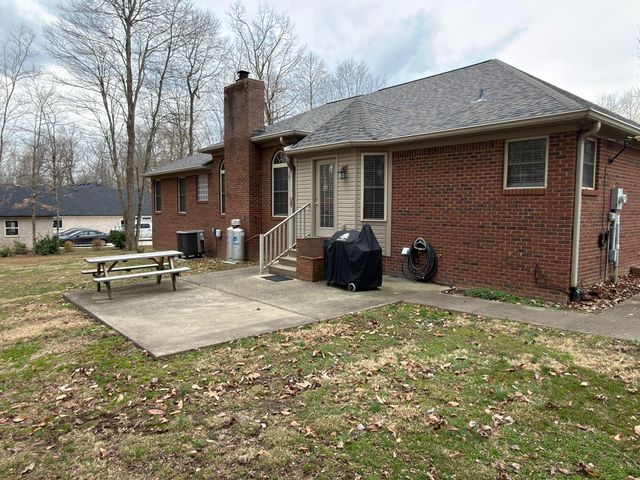 109 Shelby Lane, Stanford, KY 40484
