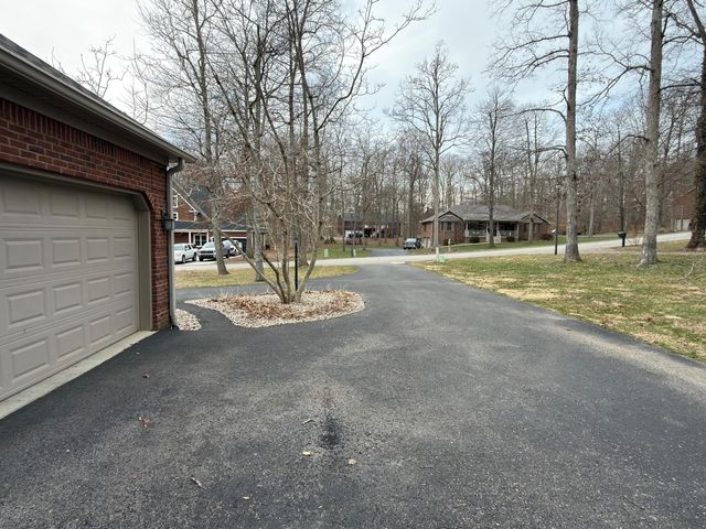 109 Shelby Lane, Stanford, KY 40484