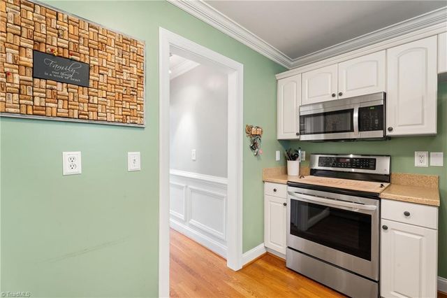913 Woodview Ridge Trail, Lewisville, NC 27023