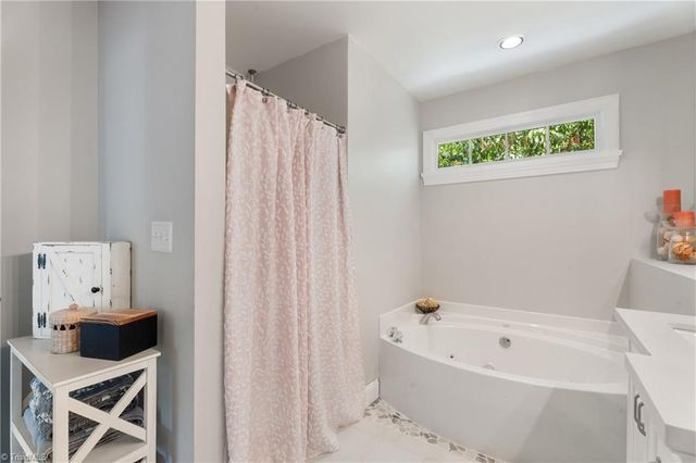 913 Woodview Ridge Trail, Lewisville, NC 27023
